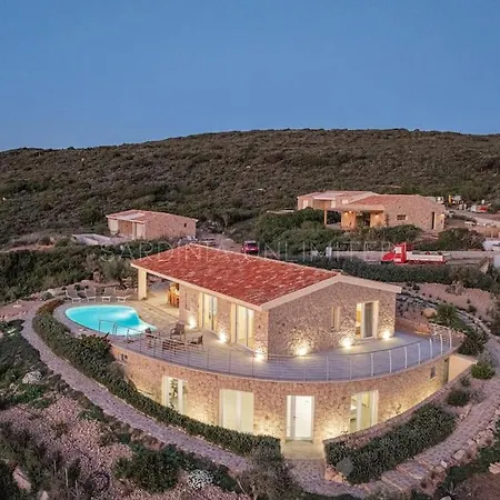 Lysia Villa Trinità dʼAgultu