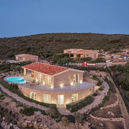 Lysia Villa Trinità dʼAgultu